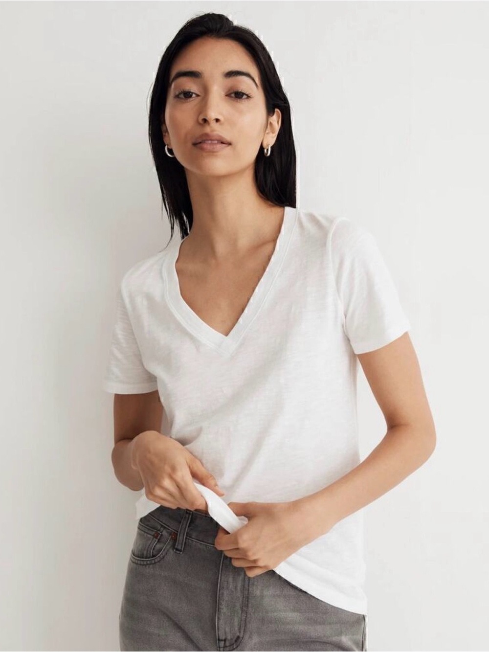 Madewell Whisper Cotton V-Neck Tee • size large • NWT • MB722